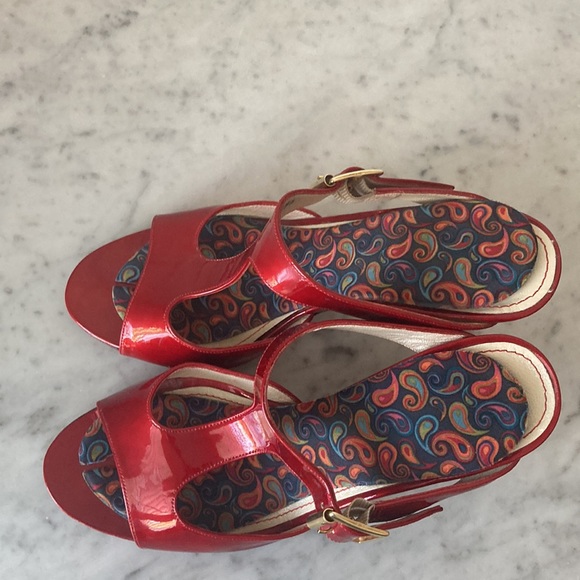 Vero Cuoio Red Leather Sandals Hells Size 7B - Picture 6 of 11